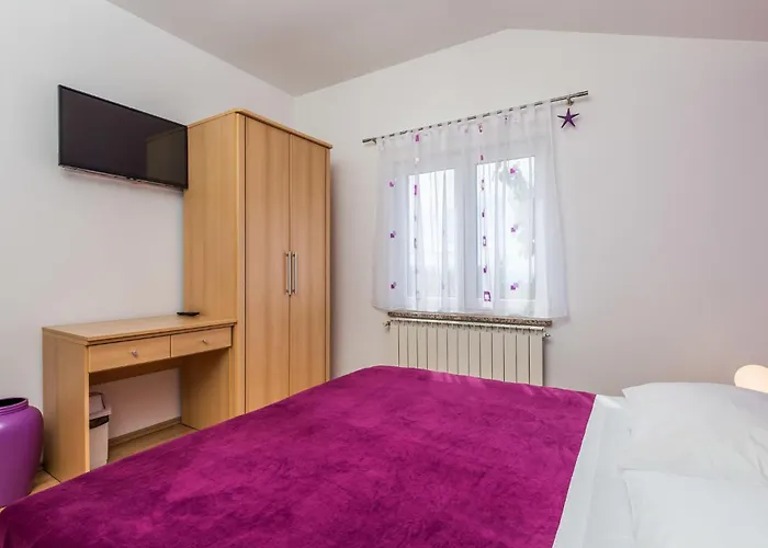 2 Bedroom Beautiful Apartment In Rukavac