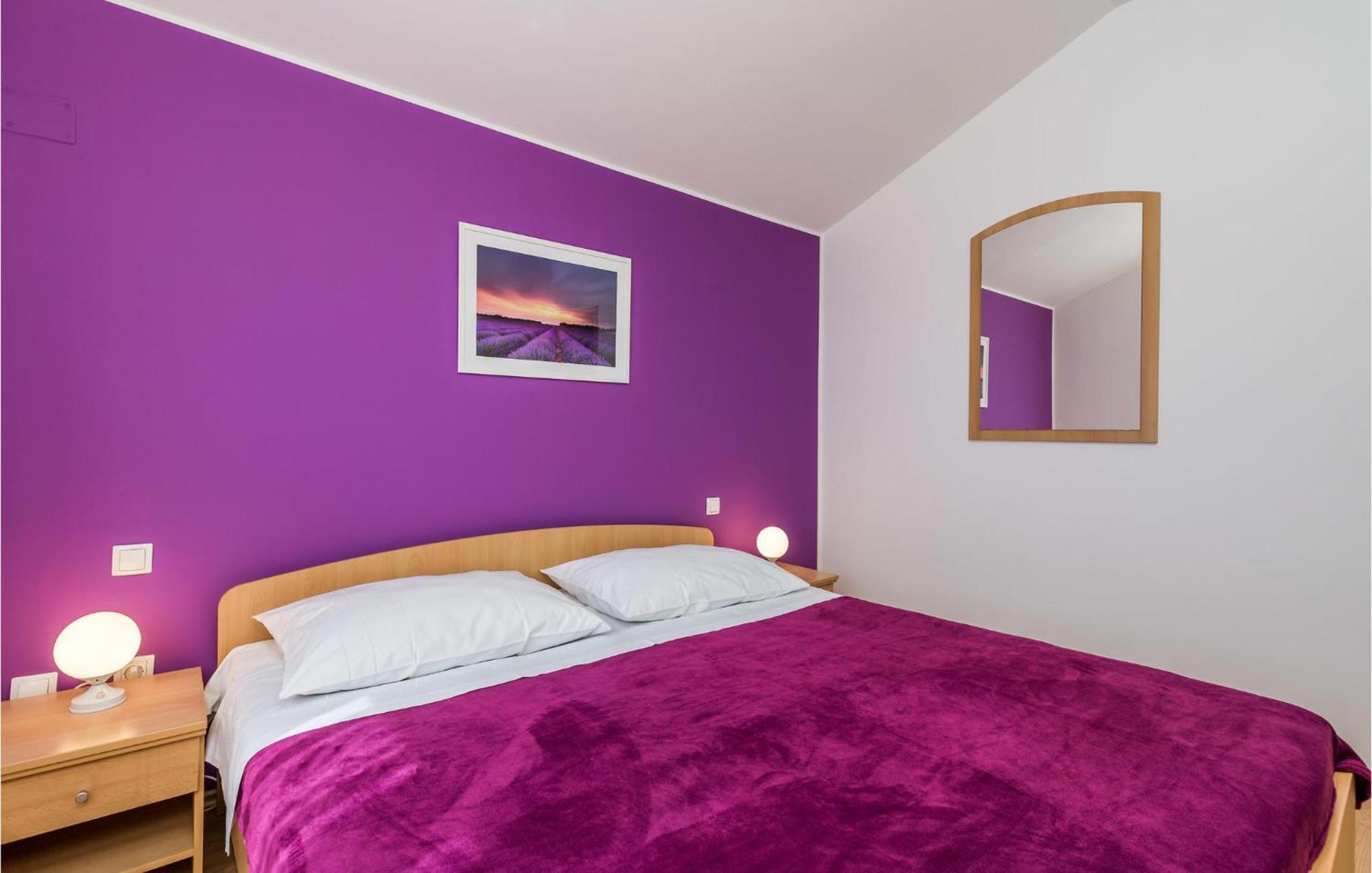 Apartman 2 Bedroom Beautiful In
