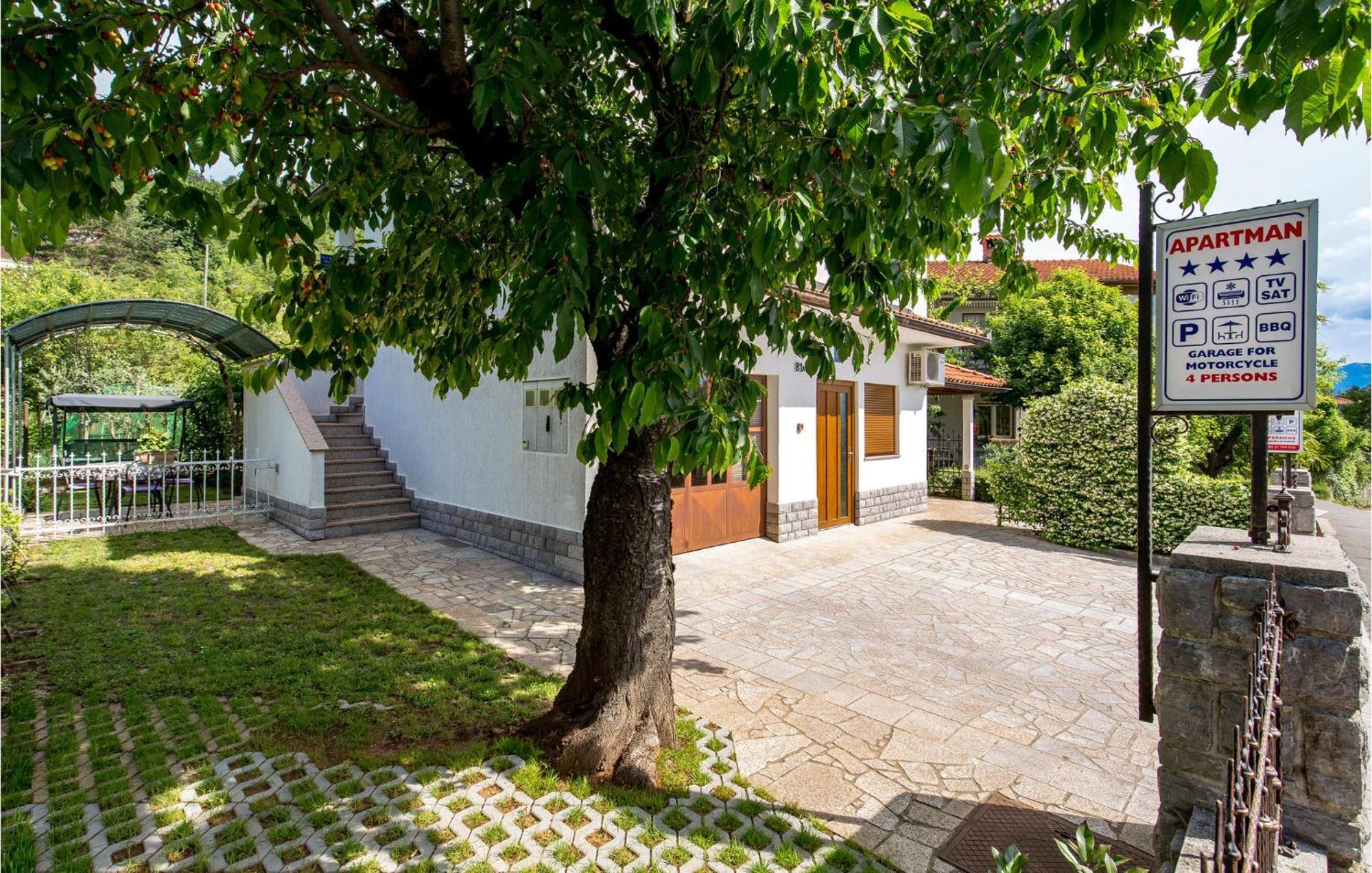 2 Bedroom Beautiful In * Rukavac (Primorje-Gorski Kotar)