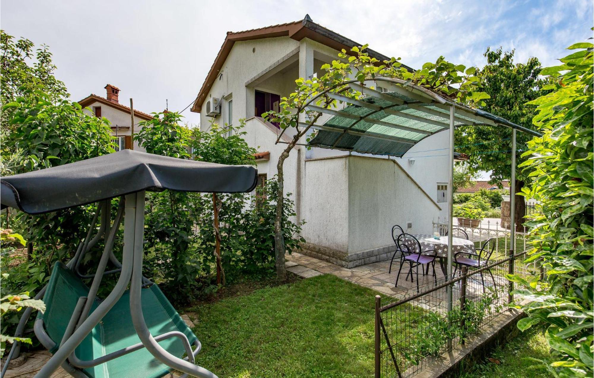 2 Bedroom Beautiful In